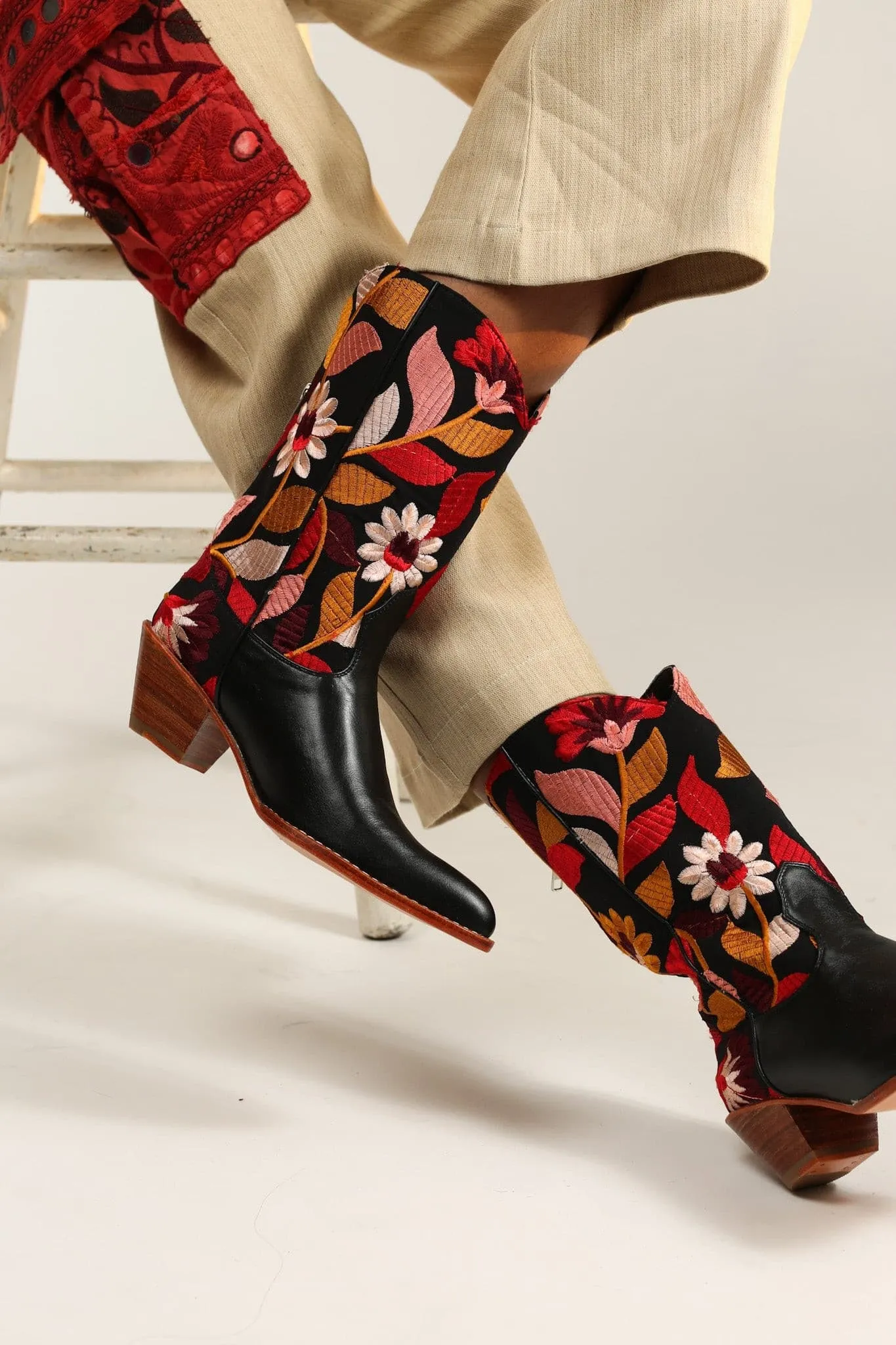 BLACK LEATHER BLACK EMBROIDERED WESTERN BOOTS X ANTHROPOLOGIE