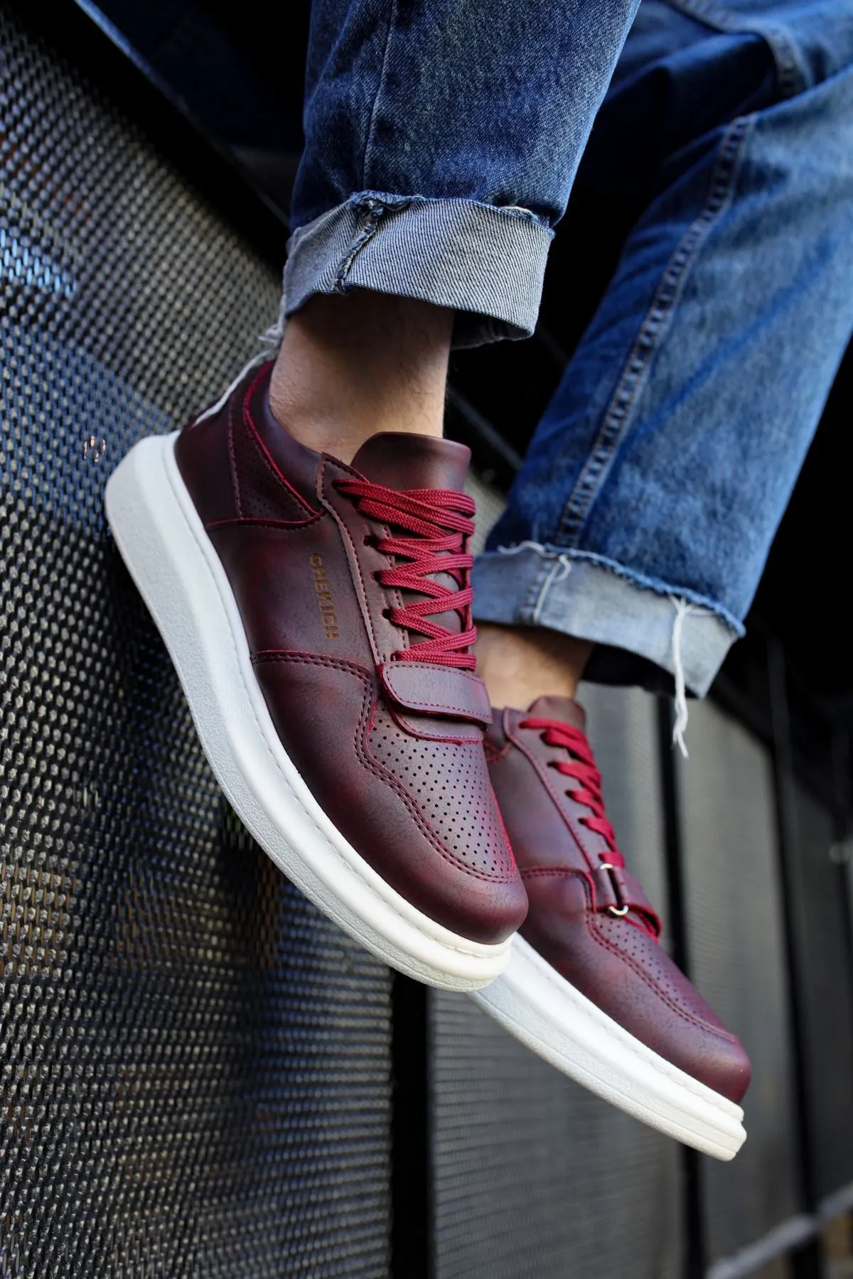 Bordeaux Sneaker CH073