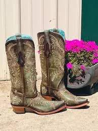 C4009 Corral Distressed Turquoise Embroidery & Studs Cowboy Boots