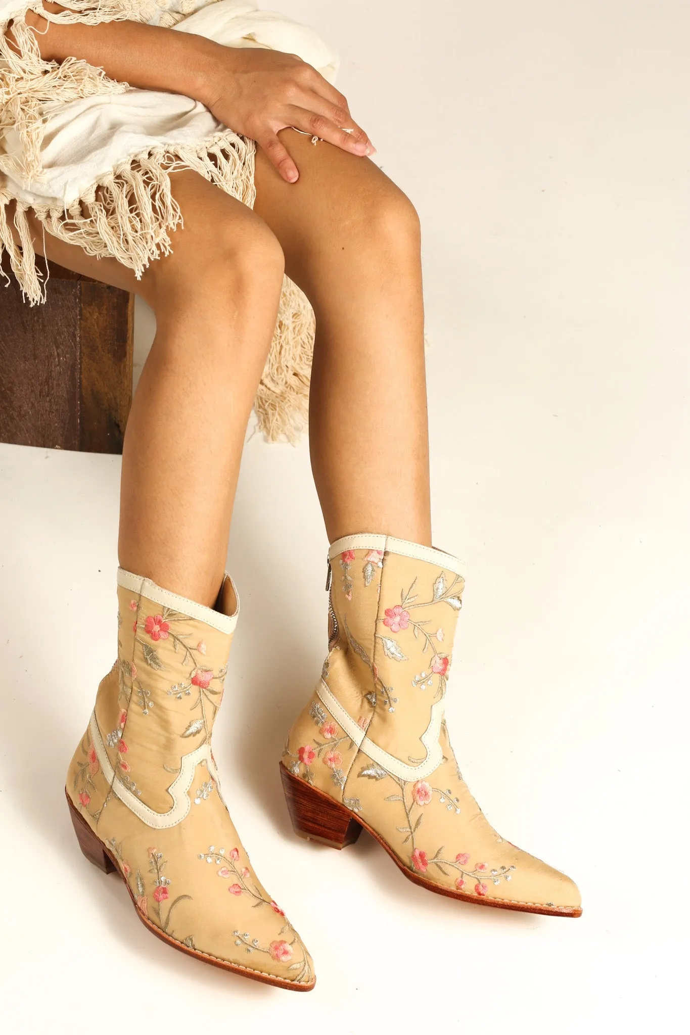 EMBROIDERED SILK BOOTS JOELLE