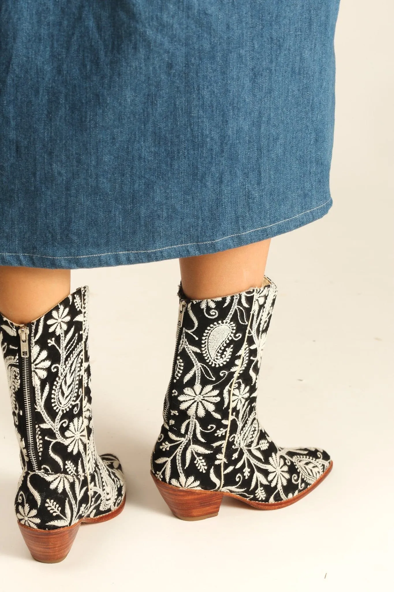 EMBROIDERED WESTERN BOOTS ELLEN