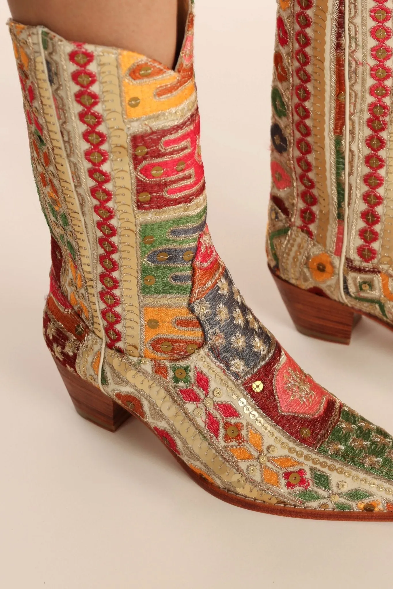 EMBROIDERED WESTERN BOOTS SILK LAFATA