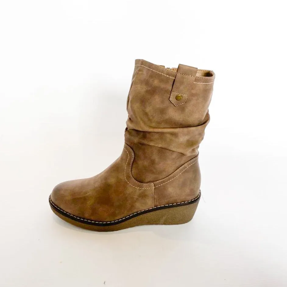 Savoy taupe wedge boot