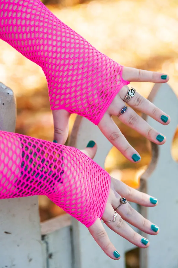 Triangle Net Arm Warmers